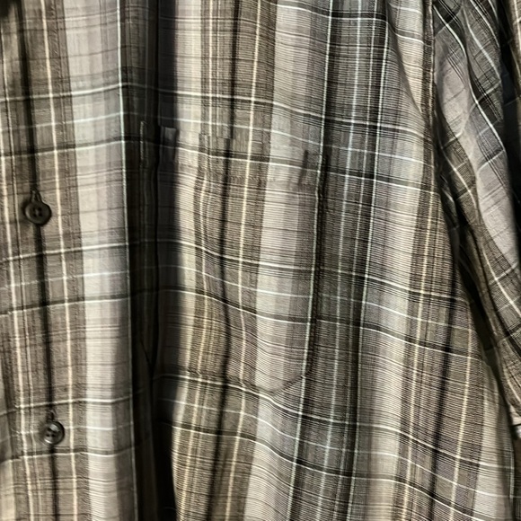 Joseph Abboud men short sleeve button front shirt - Picture 3 of 4